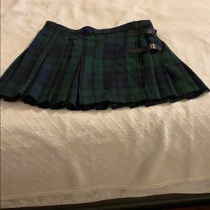 Barley worn Tommy Hilfiger plaid skirt size 5